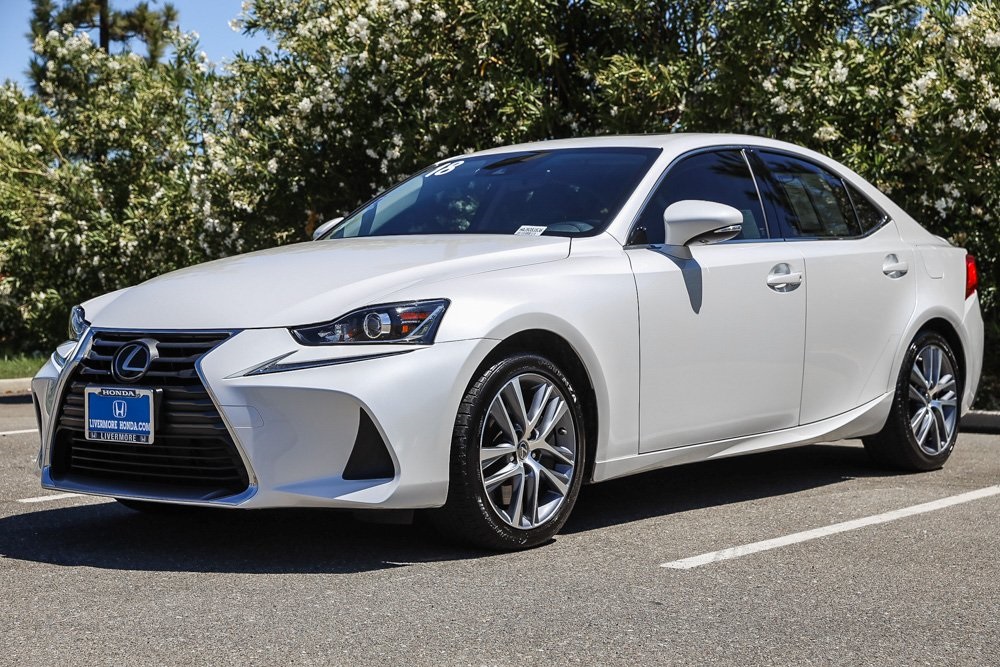 Lexus is 300 2018